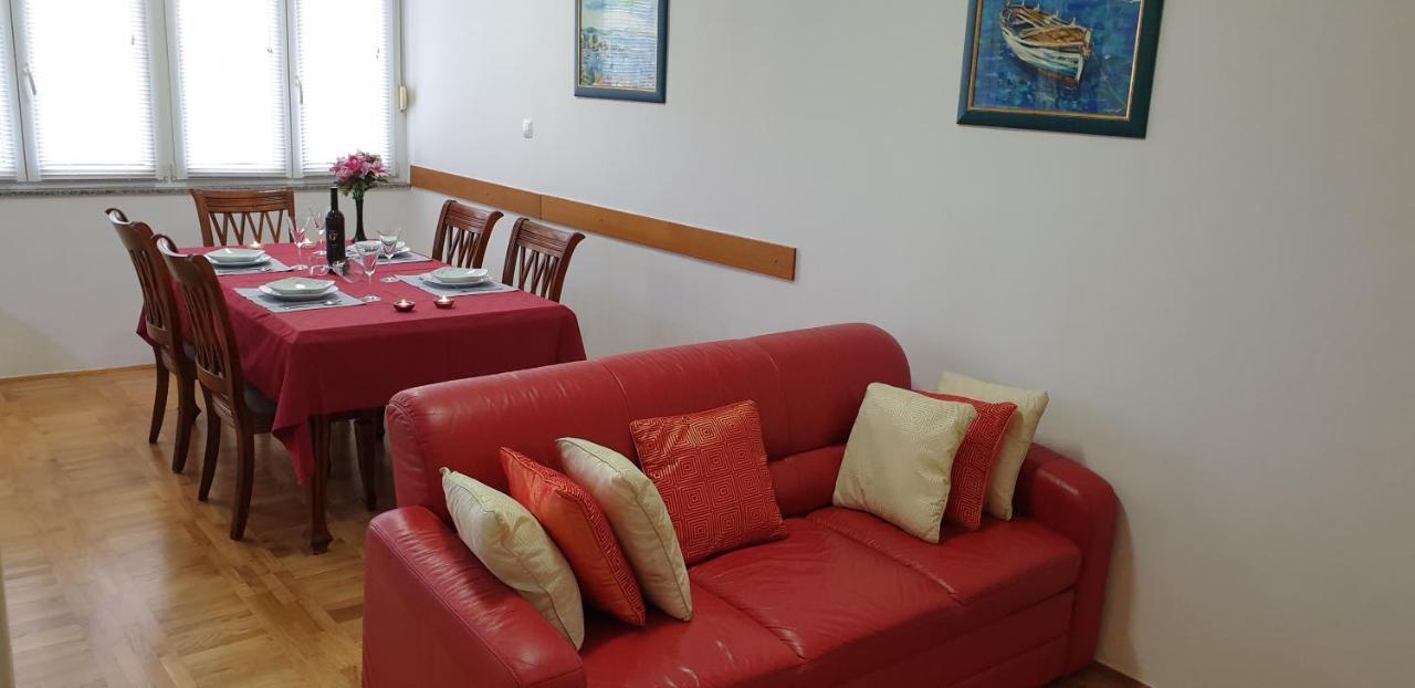 Apartment Sunny Smile ซาดาร์ ภายนอก รูปภาพ