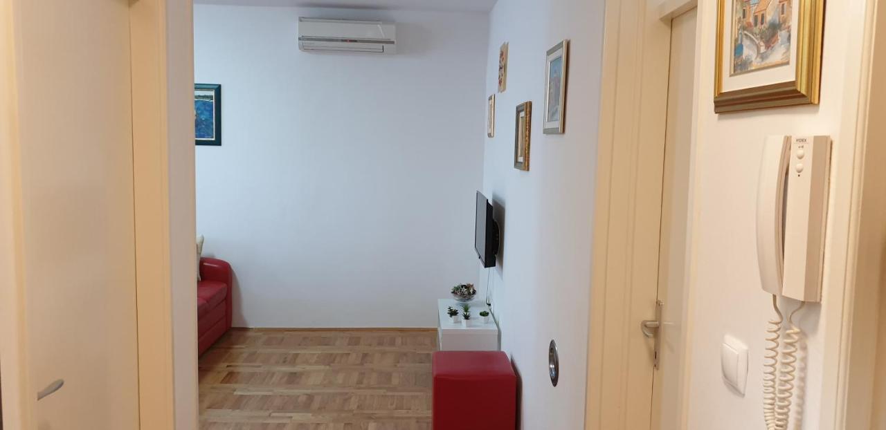 Apartment Sunny Smile ซาดาร์ ภายนอก รูปภาพ
