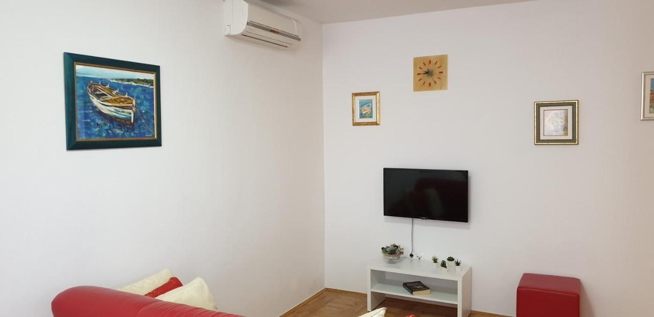 Apartment Sunny Smile ซาดาร์ ภายนอก รูปภาพ