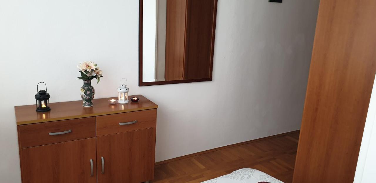 Apartment Sunny Smile ซาดาร์ ภายนอก รูปภาพ